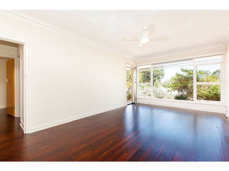 10 Kerry Street, Hamilton Hill WA 6163