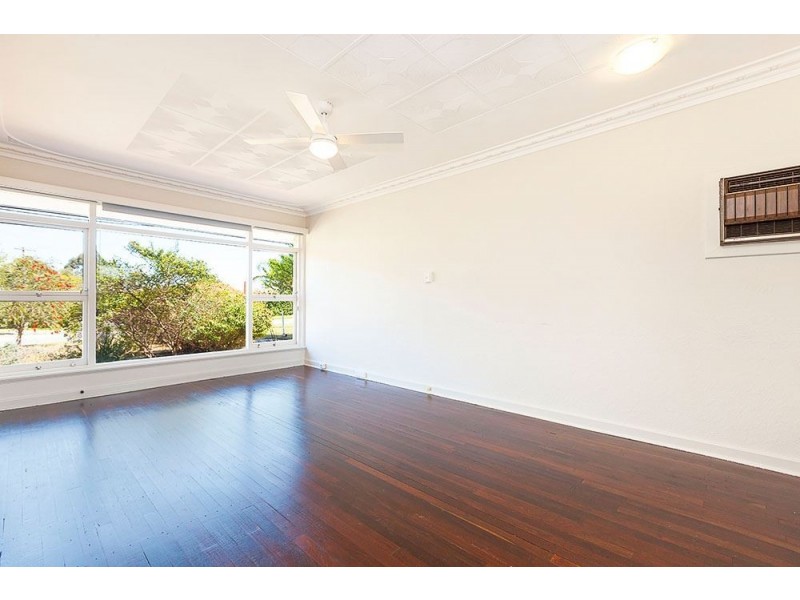 10 Kerry Street, Hamilton Hill WA 6163