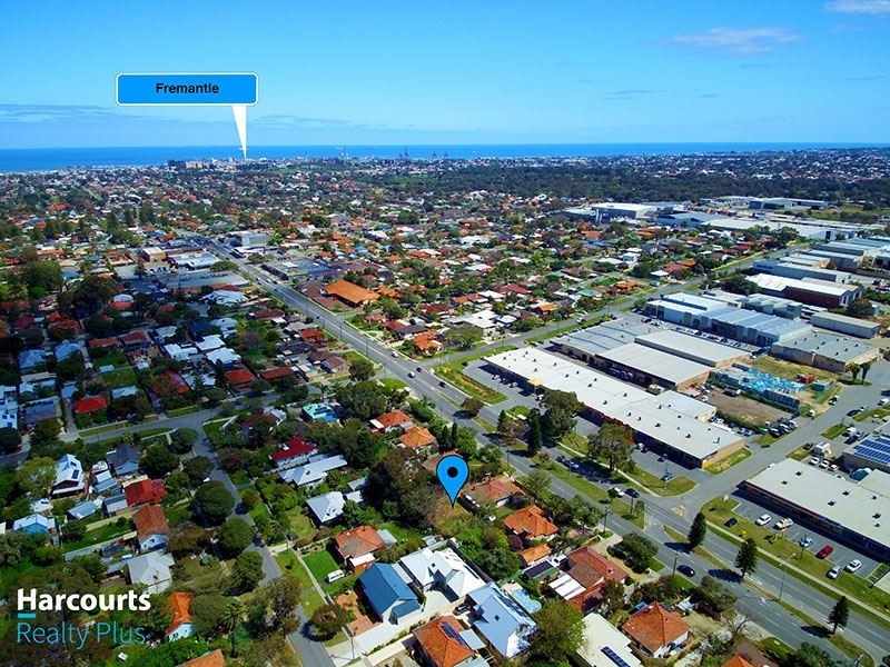 343 South Street, Hilton WA 6163