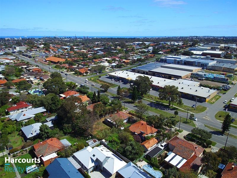 343 South Street, Hilton WA 6163