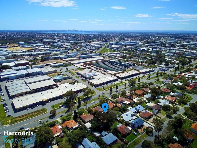 343 South Street, Hilton WA 6163