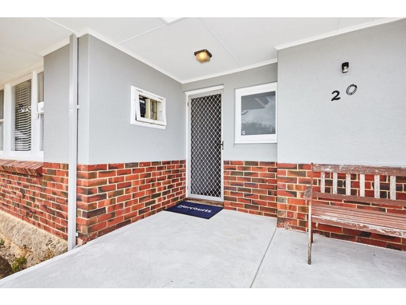 20 Arthur Road, Hamilton Hill WA 6163