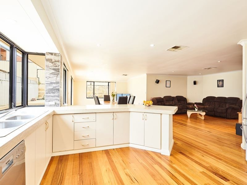 12 Tindal Avenue, Yangebup WA 6164