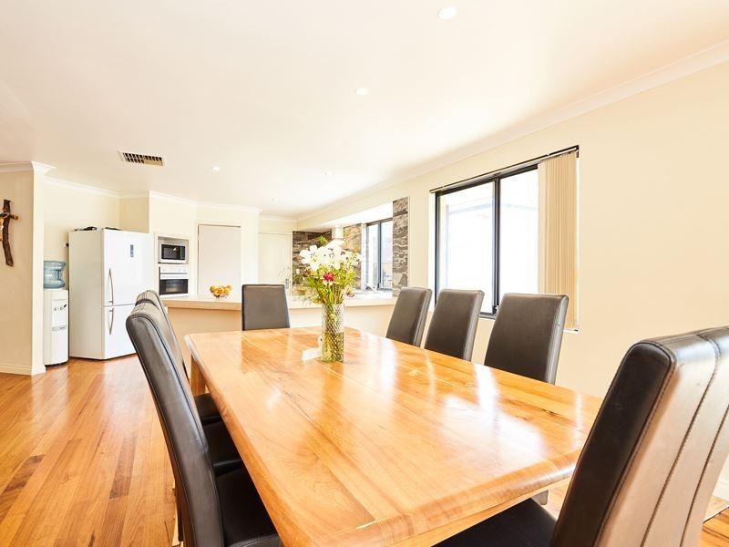 12 Tindal Avenue, Yangebup WA 6164