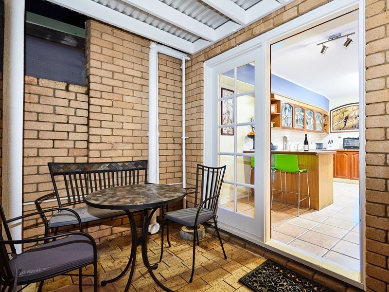 4/10 Pier Street, East Fremantle WA 6158