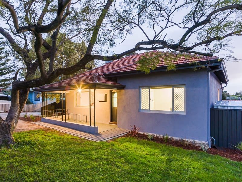 1/121 Healy Rd, Hamilton Hill WA 6163