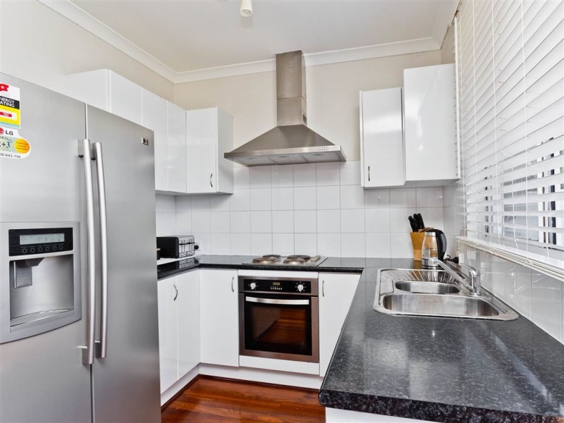 84 Edeline Street, Spearwood WA 6163