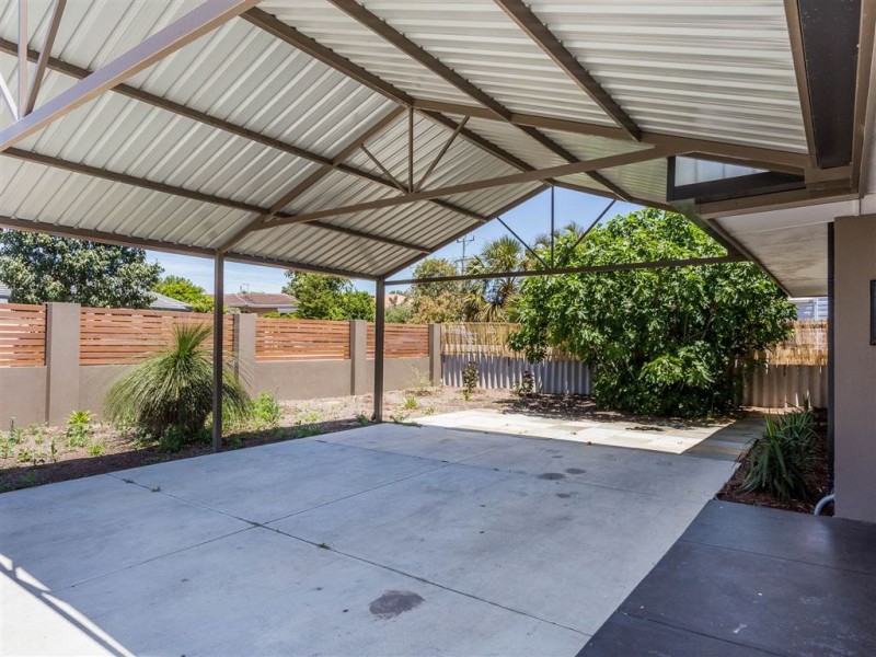 84 Edeline Street, Spearwood WA 6163