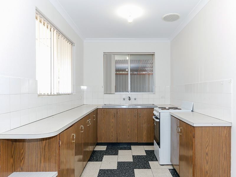 51B Hamilton Rd, Hamilton Hill WA 6163