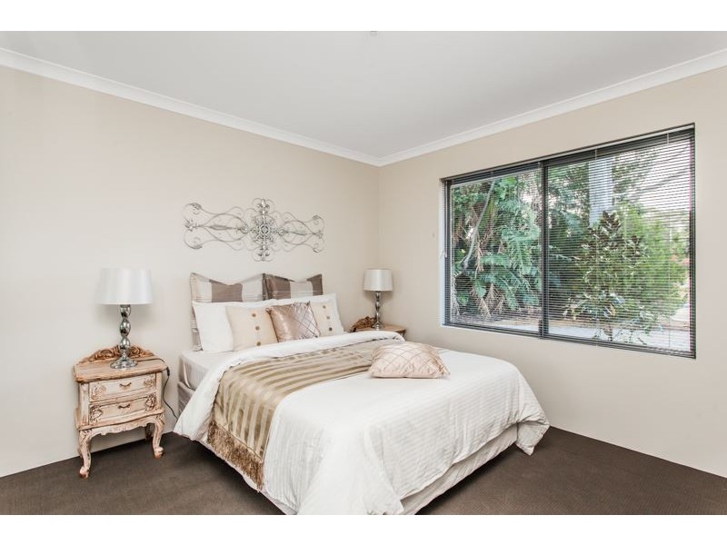 1/11 Skeahan Street, Spearwood WA 6163