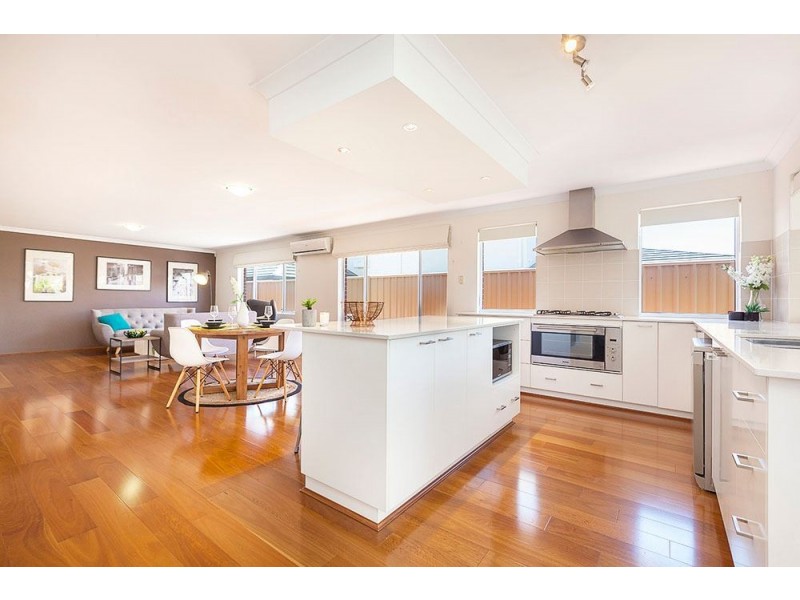 17 Redheart Way, Beeliar WA 6164