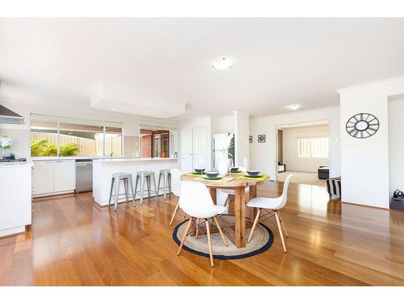 17 Redheart Way, Beeliar WA 6164
