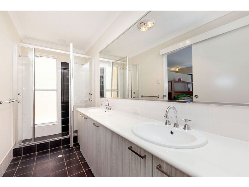 8 Blossom Chase, Aubin Grove WA 6164