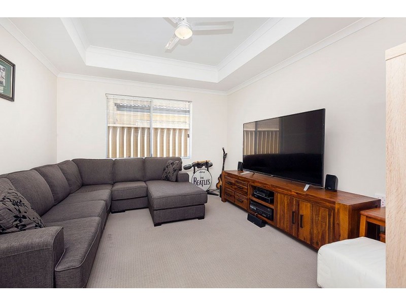 8 Blossom Chase, Aubin Grove WA 6164