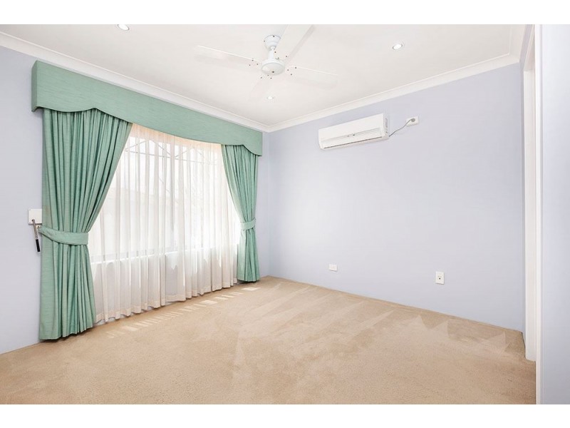 2/68 Garden Road, Spearwood WA 6163