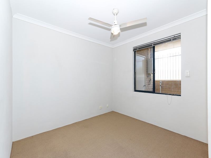 15/89 Forrest Rd, Hamilton Hill WA 6163