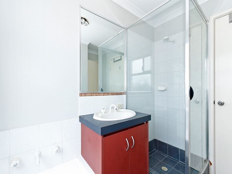 15/89 Forrest Rd, Hamilton Hill WA 6163