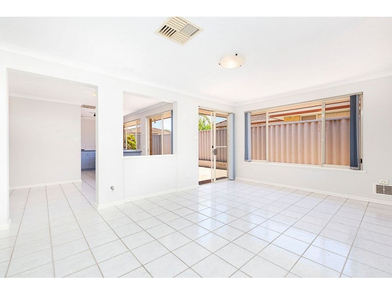 2/453 Rockingham Road, Spearwood WA 6163