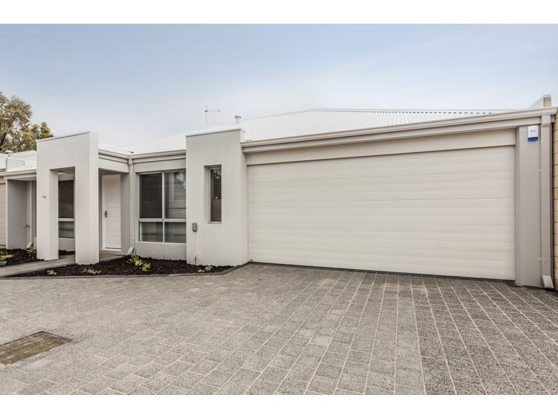 2/15 Hood Street, Hamilton Hill WA 6163