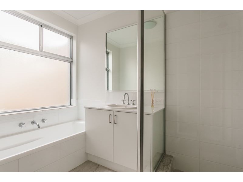 2/15 Hood Street, Hamilton Hill WA 6163