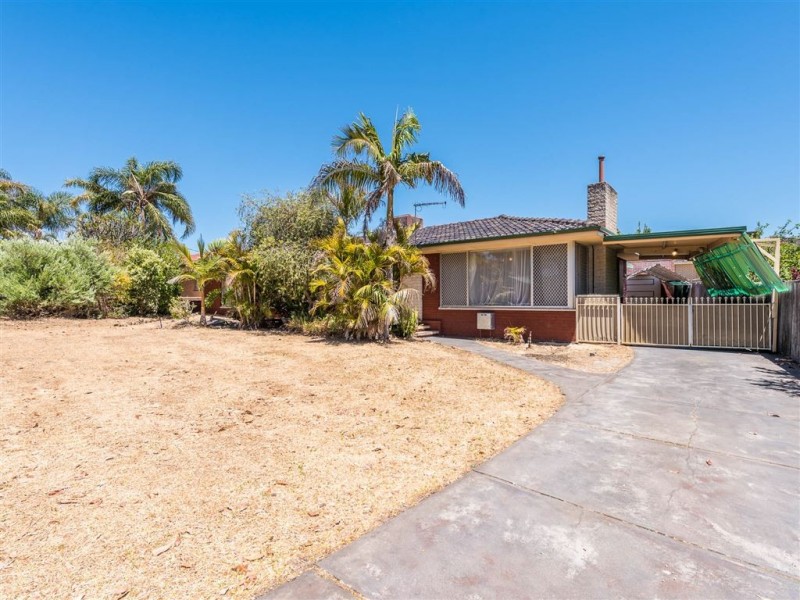 6 Lorenzo Street, Thornlie WA 6108