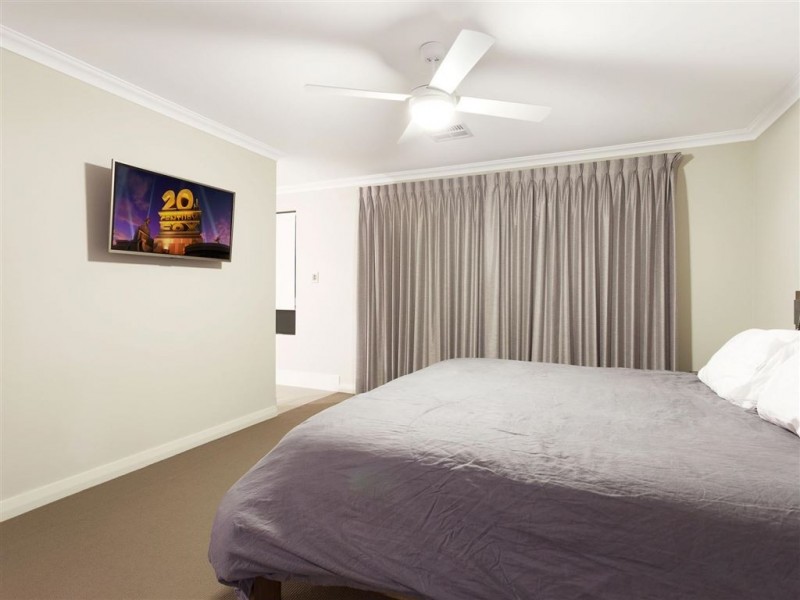 30 Elderflower Street, Banjup WA 6164