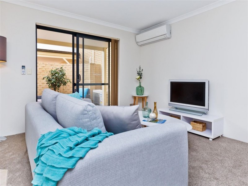 7/89 Forrest Road, Hamilton Hill WA 6163