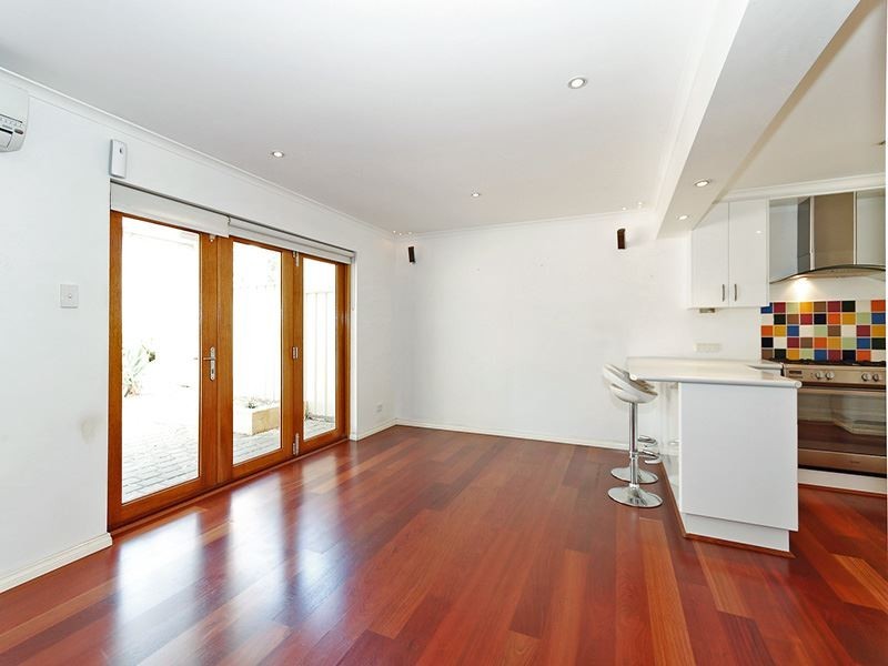 22 Harfleur Place, Hamilton Hill WA 6163