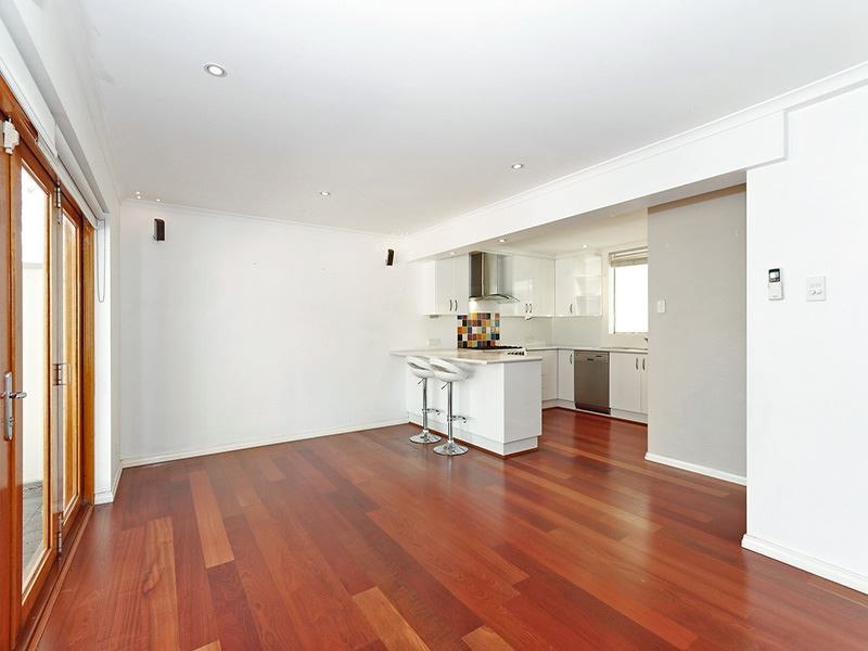 22 Harfleur Place, Hamilton Hill WA 6163