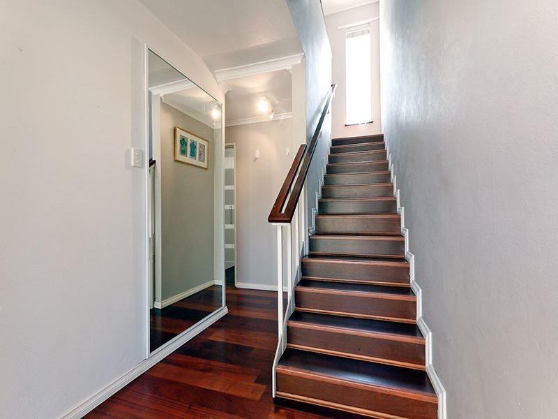 22 Harfleur Place, Hamilton Hill WA 6163