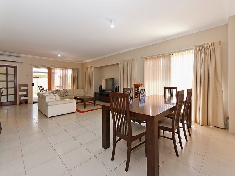 23 Baler Court, Hammond Park WA 6164