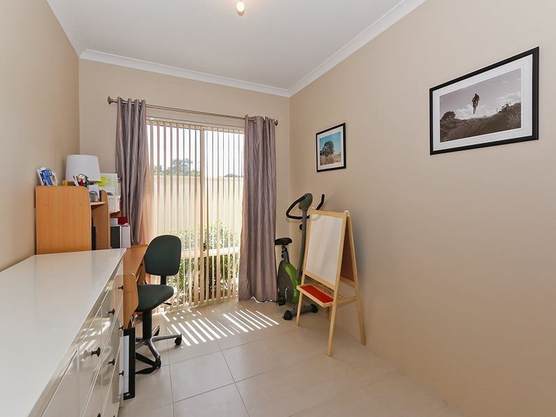 23 Baler Court, Hammond Park WA 6164