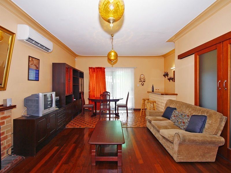 156 Forrest Road, Hamilton Hill WA 6163