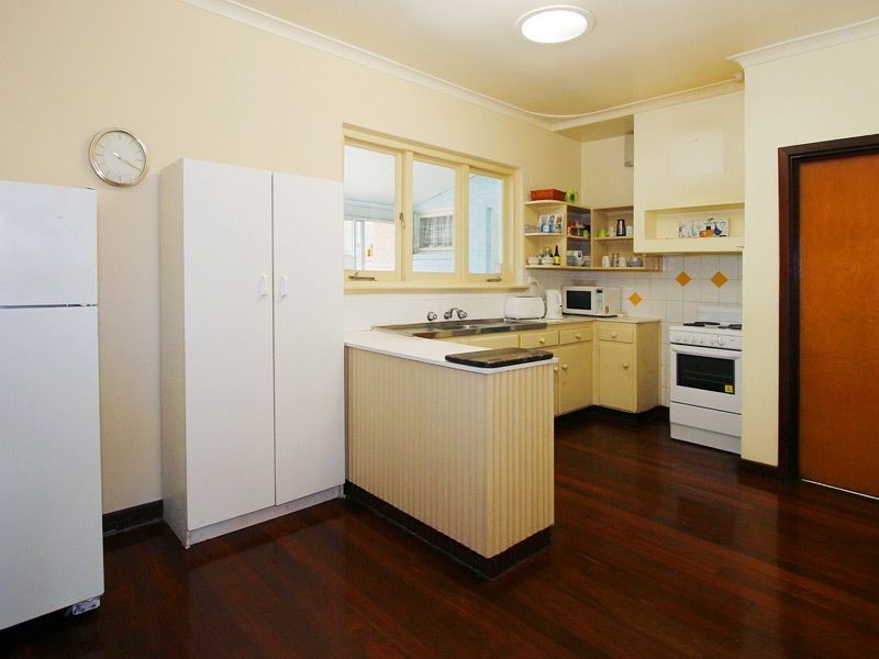 156 Forrest Road, Hamilton Hill WA 6163