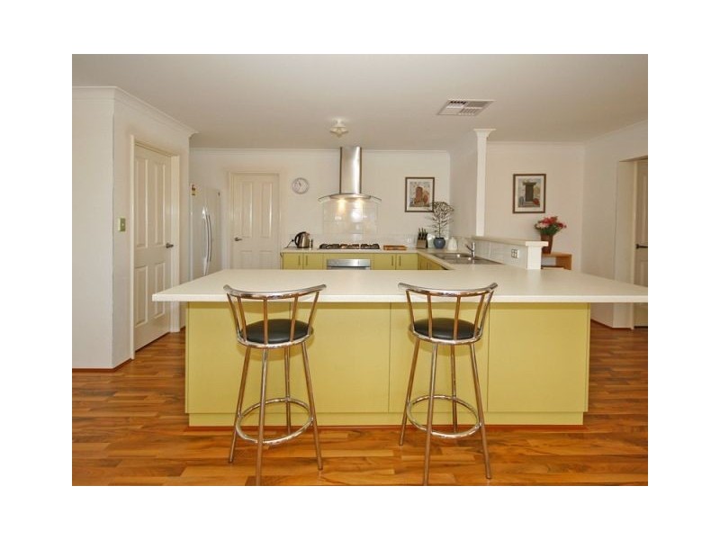 35 l’aquila circle, Beeliar WA 6164