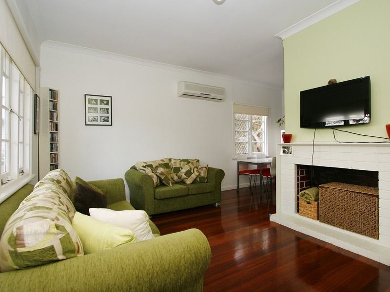 18 howson street, Hilton WA 6163