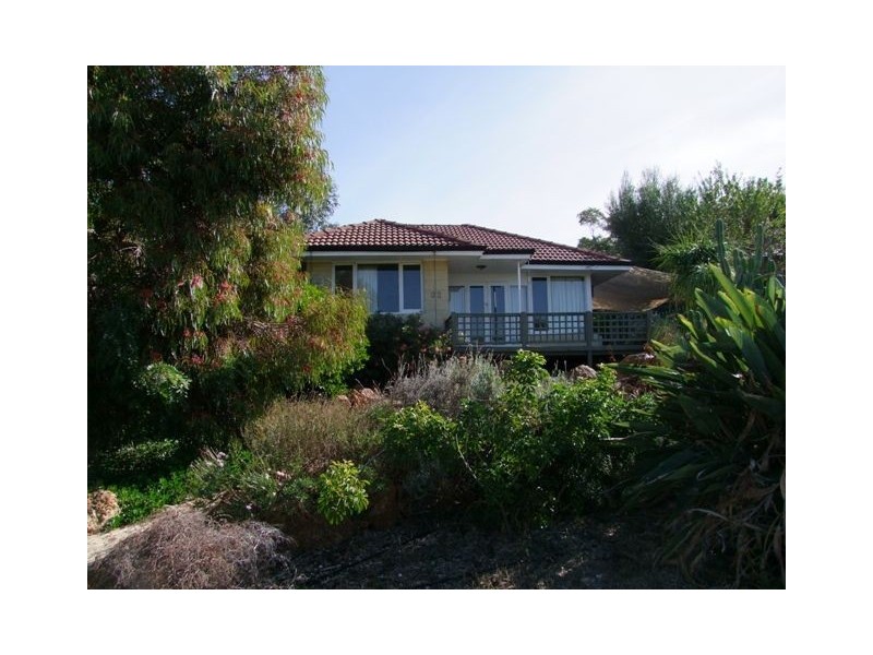32 Quince Way, Coolbellup WA 6163