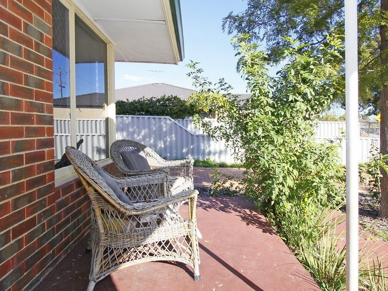 20 redmond road, Hamilton Hill WA 6163