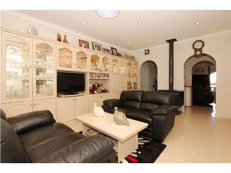 24 Dubove Road, Spearwood WA 6163