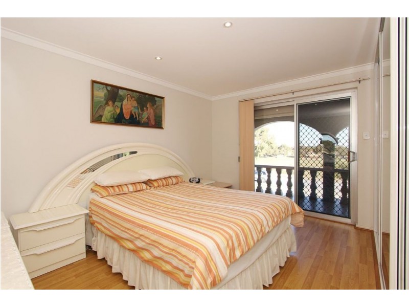 24 Dubove Road, Spearwood WA 6163