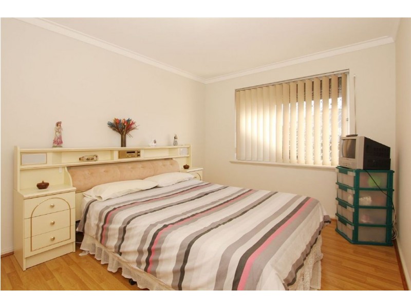 24 Dubove Road, Spearwood WA 6163