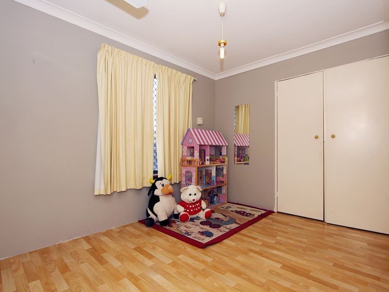 10 Lamarck Place, Heathridge WA 6027