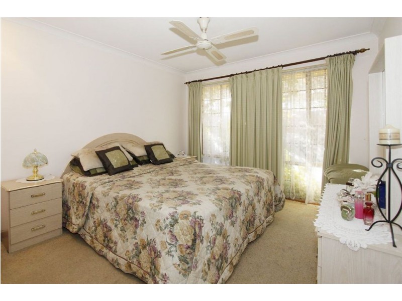 10 Milton Place, Munster WA 6166