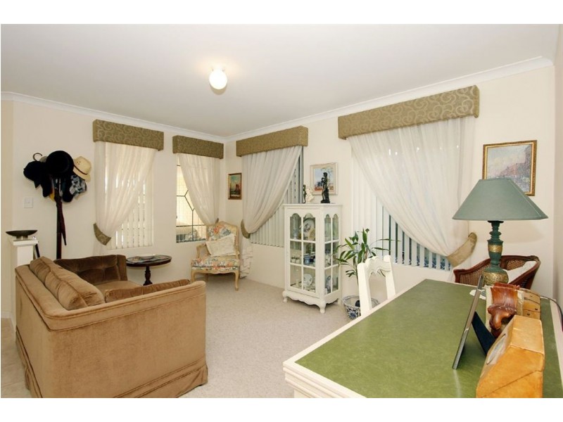 12A Ellesmere Circuit, Success WA 6164