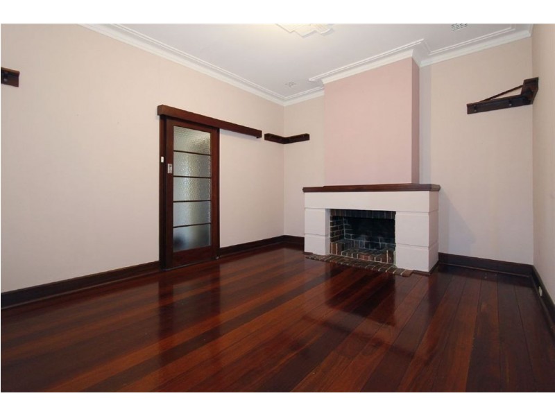 167 Carrington Street, White Gum Valley WA 6162