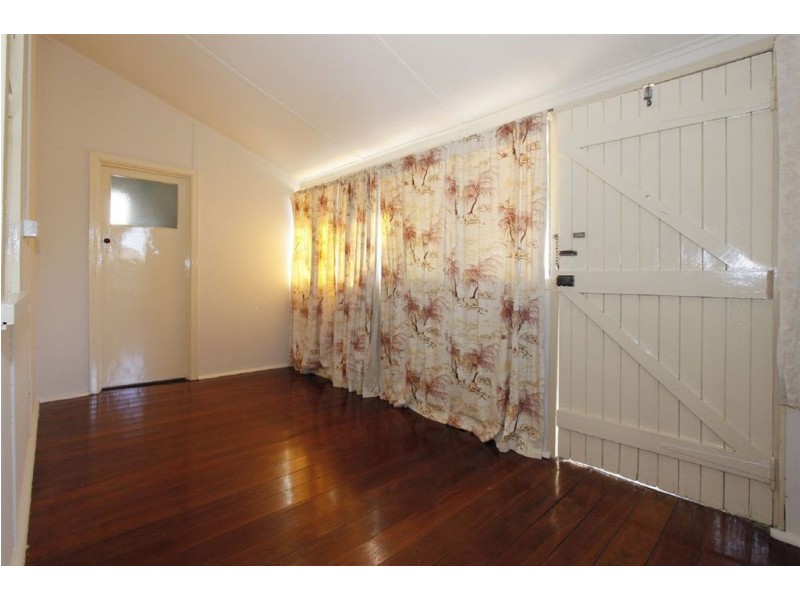 167 Carrington Street, White Gum Valley WA 6162