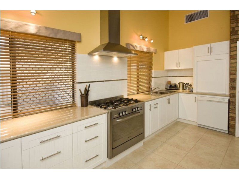 46 Tangadee Road, Golden Bay WA 6174