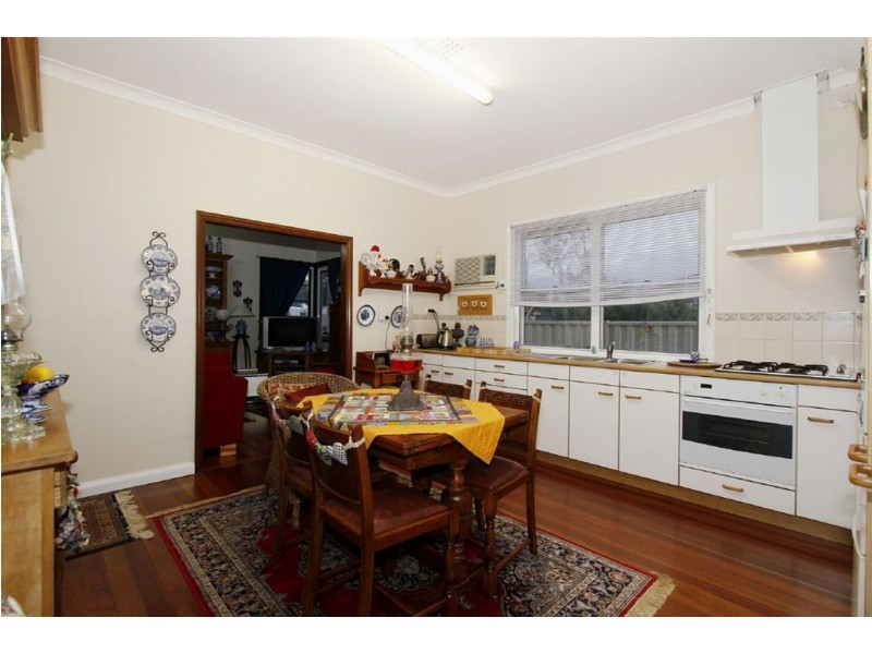 52 Nicholas Crescent, Hilton WA 6163