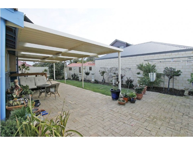 52 Nicholas Crescent, Hilton WA 6163