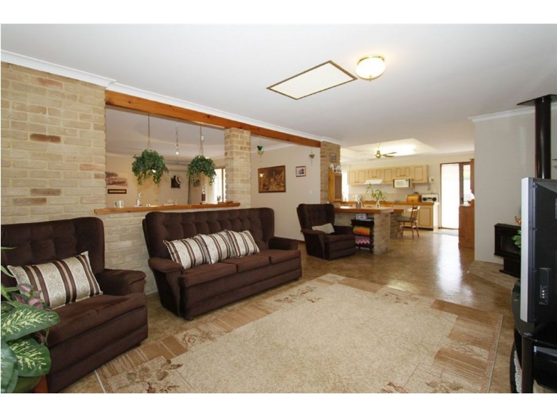 103 Aulberry Parade, Leeming WA 6149
